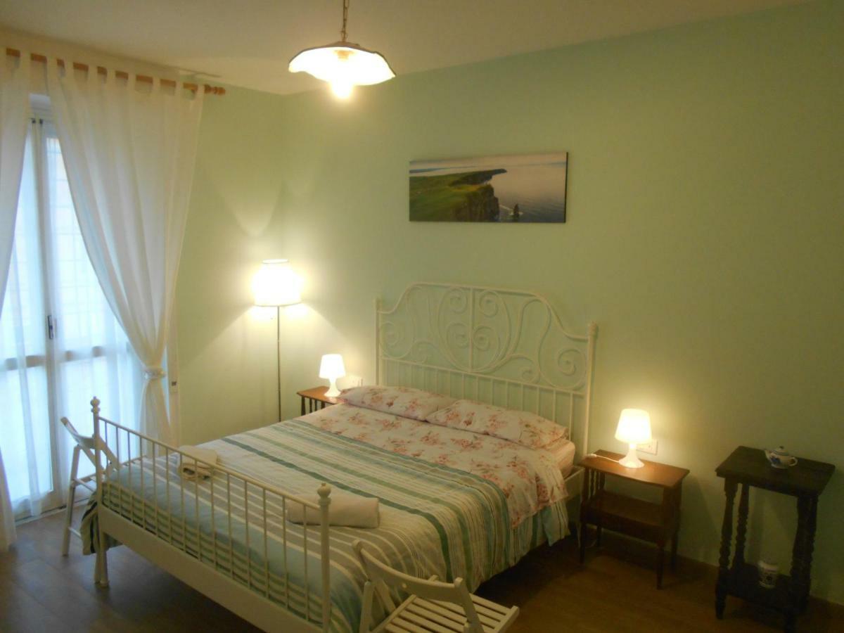 L'Oleandro Di Alfredo Apartment โรม ภายนอก รูปภาพ